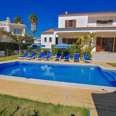 Casa Paulo - Great Location Albufeira