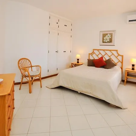 Casa Paulo - Great Location * Αλμπουφέιρα